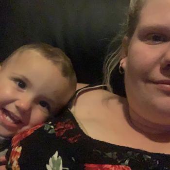Babysitter in Logan City: Emily