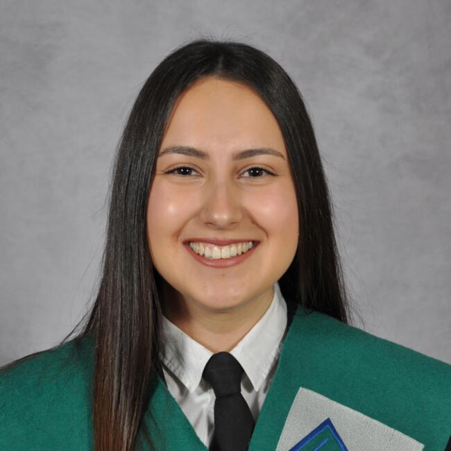 Canguro en Elda: Ángela