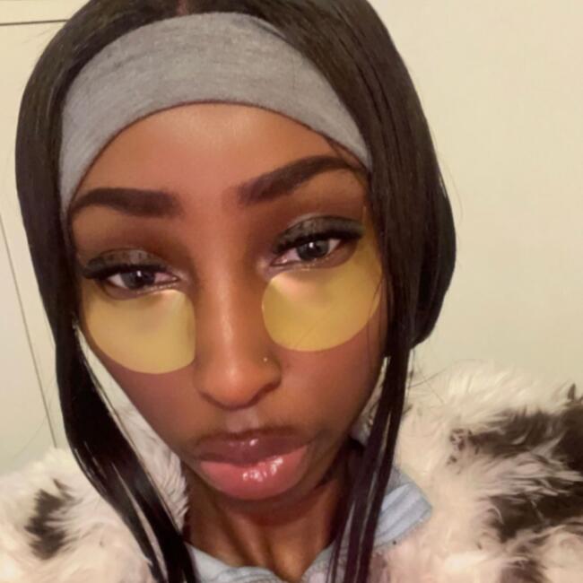 Babysitter in Basildon: Treasure