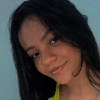 Babá em Caucaia: Valesca