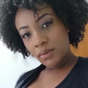 Emprego de babá em Criciúma: emprego de babá Mariana