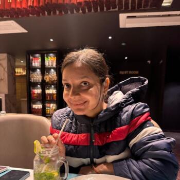 Nanny job in Pune: babysitting job Archna