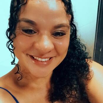 Emprego de babá em Betim: emprego de babá Elizabete