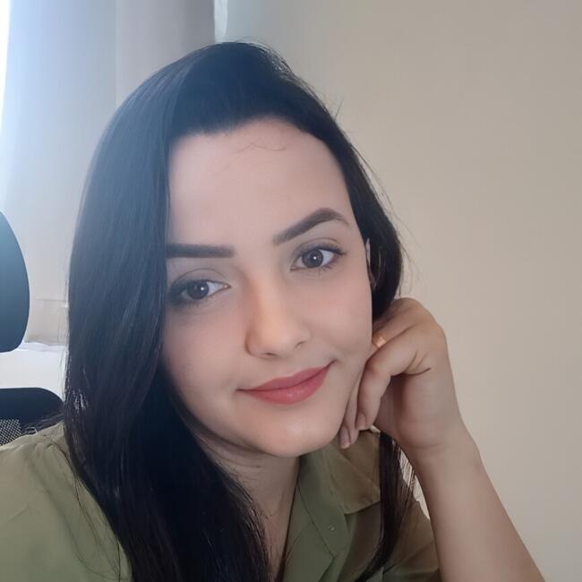 Emprego de babá em Serra: Karoline