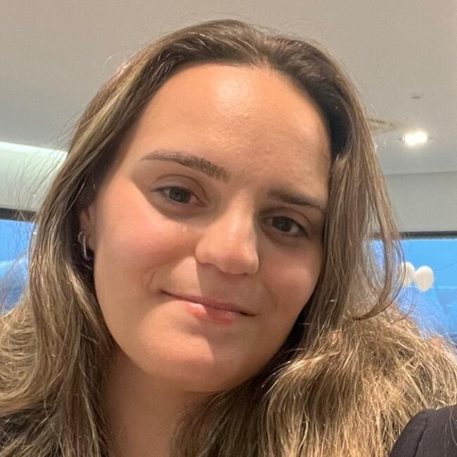 Babysitter in Parada de Tibães: Andréia Pinto