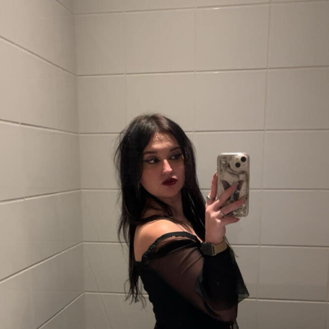 Babysitter in Siebengewald: Alisha