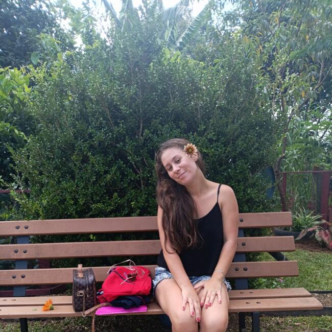 Emprego de babá em Curitiba: Kauane