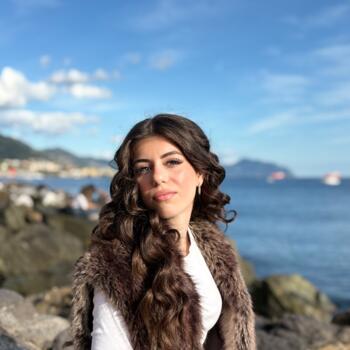 Babysitter in Genoa: Chiara