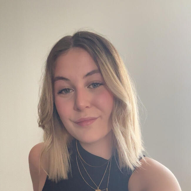 Babysitter in Épinal: Jeanne