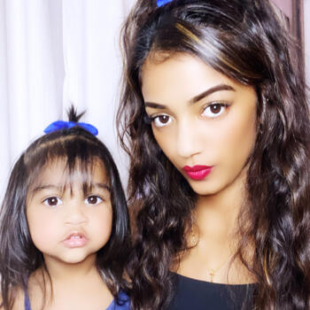 Babysitter Singapore: Dakshayini