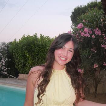 Babysitter in Nice: Louna