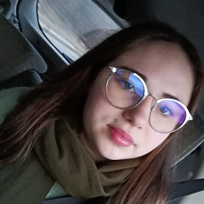 Babysitter in Pinon: Sarah