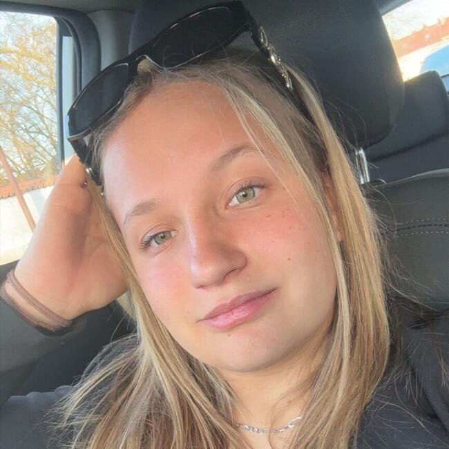 Babysitter in Châlons-en-Champagne: Méline