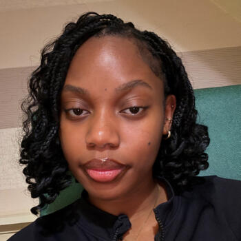 Baby-sitter in Galway: Zainab