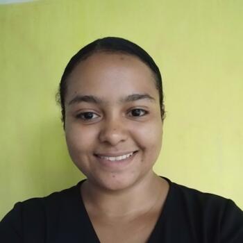 Babysitter in Canto del Llano: Elizabeth