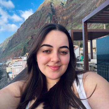 Babysitter in Funchal: Carolina