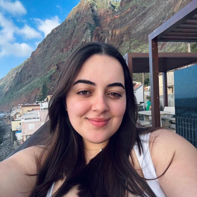 Babysitter in Funchal: Carolina