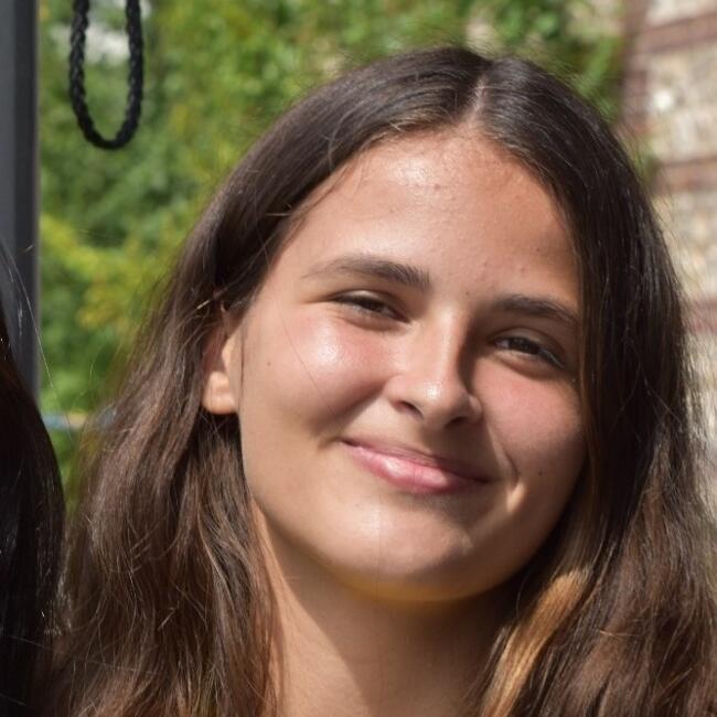 Babysitter in Caluire-et-Cuire: Manon