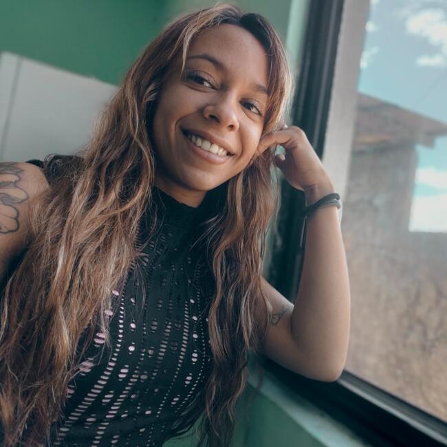 Babá em Almirante Tamandaré: Beiya Yoryana