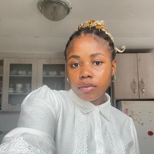 Babysitter in Motherwell: Oyintanda