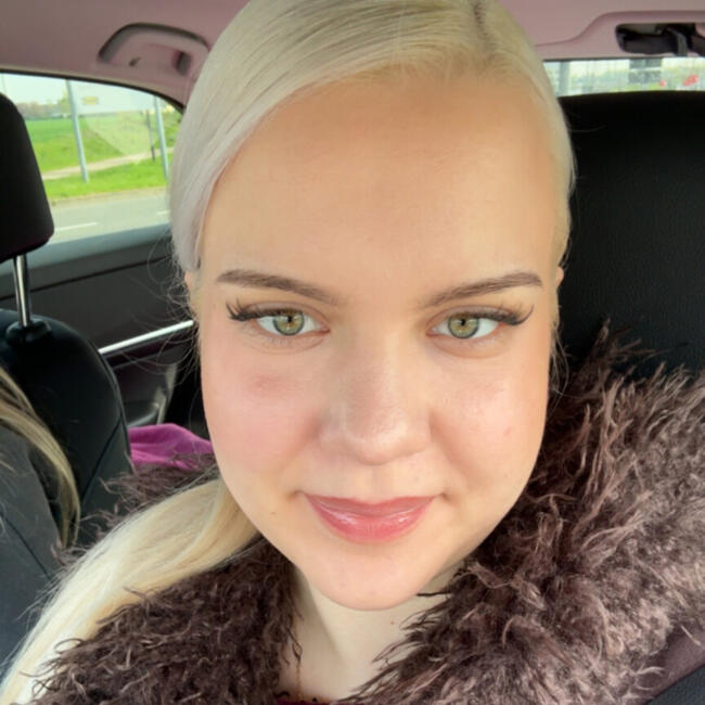 Babysitter in Nice: Katharina