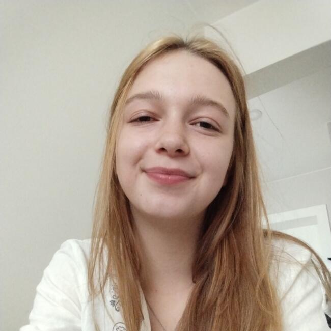 Babysitter in Coimbra: Jessica