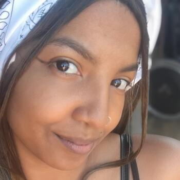 Babysitter São Gonçalo (São Gonçalo): Mayara