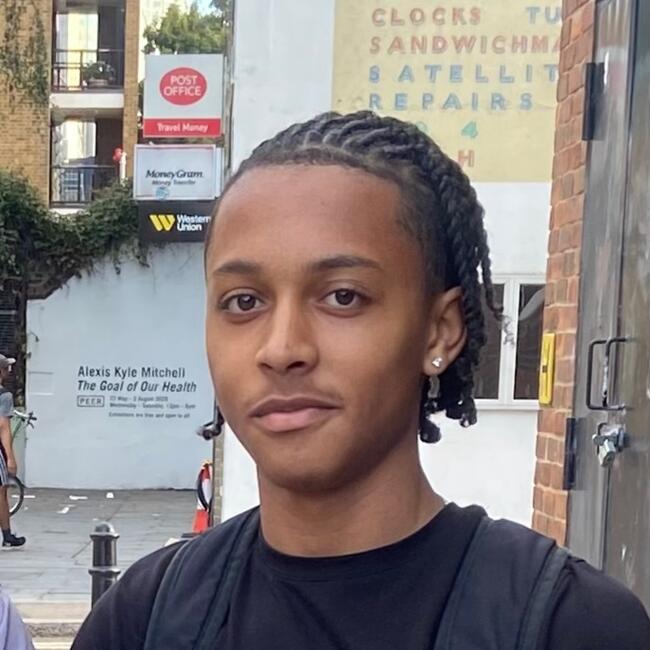 Babysitter in London: Levaughn