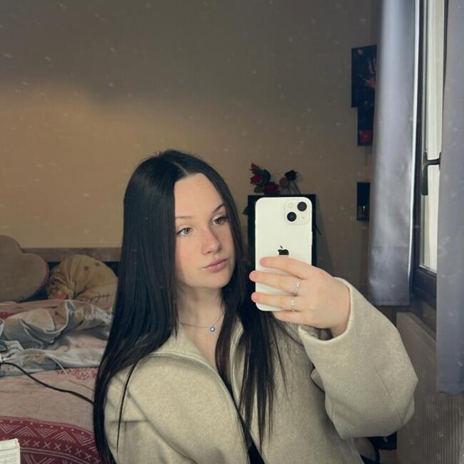 Nanny in Saillenard: Anae