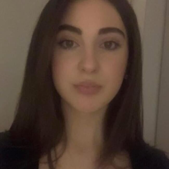 Babysitter in Aberystwyth: Catalina