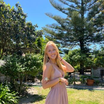 Babysitter in Almada: Joana