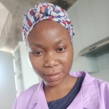 Babysitter Cape Town: I'm Brenda simango I'm looking