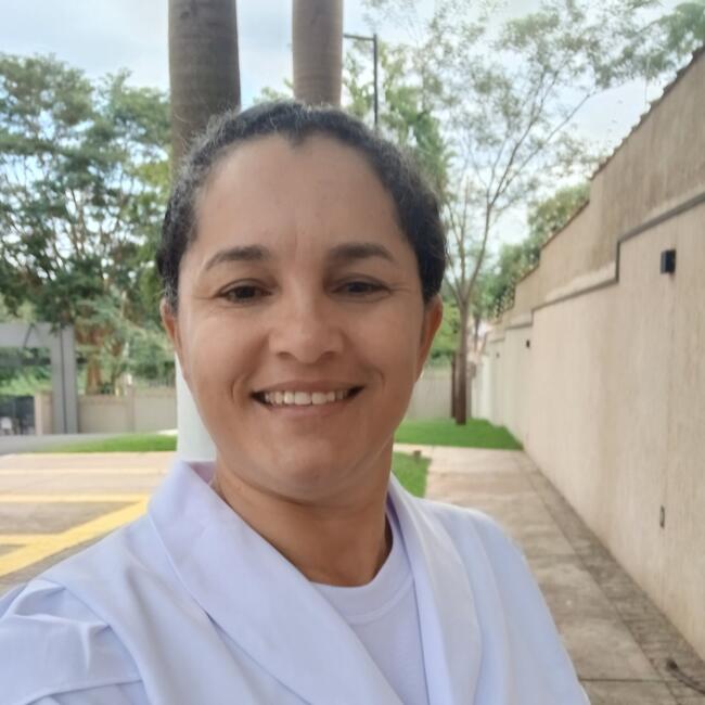 Babysitter in Ribeirão Preto: Helena gomes