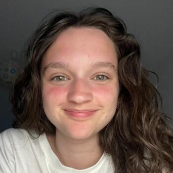 Babysitter in Waterloo: Elena