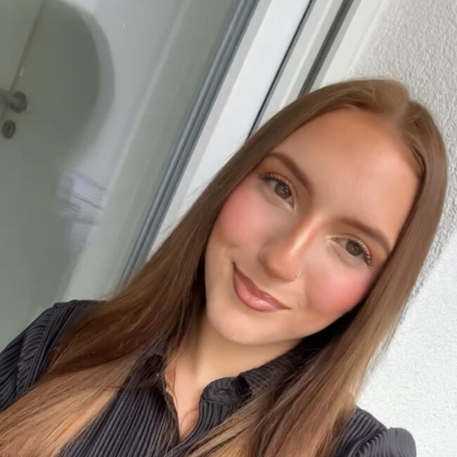 Babysitter in Birkenfeld (Baden-Württemberg): Julienne