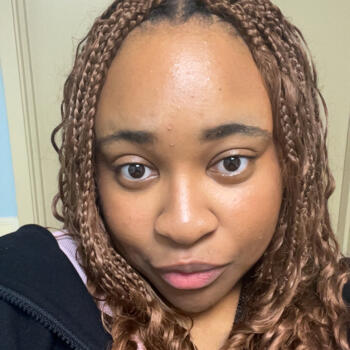 Nanny in Tacoma: Makayla