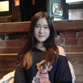 Babysitter in Toronto: Linda