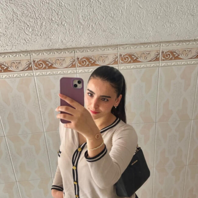 Babysitter in Lausanne: Zakia Abbara