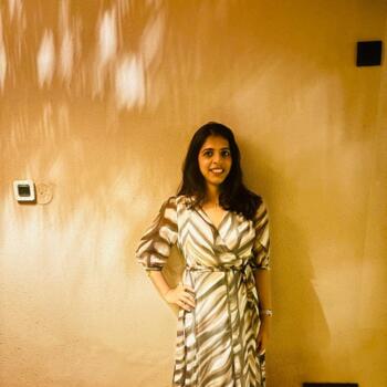 Emploi de nounous à Greater Noida: job de garde d'enfants Priyanka