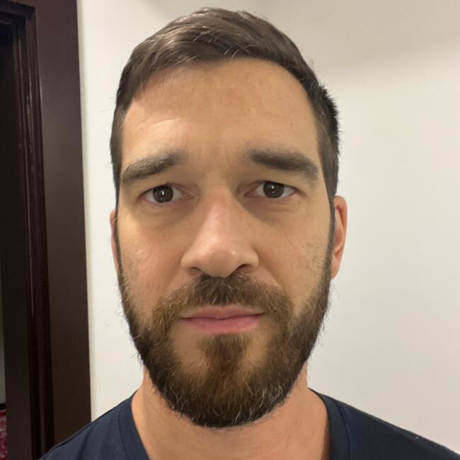 Δουλειά για babysitter στην περιοχή Βουλιαγμένη: Samer