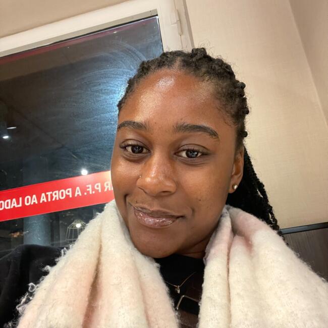 Babysitter em Vila Nova de Gaia: Lania