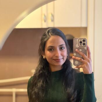 Babysitter in Cambridge: Aashmi