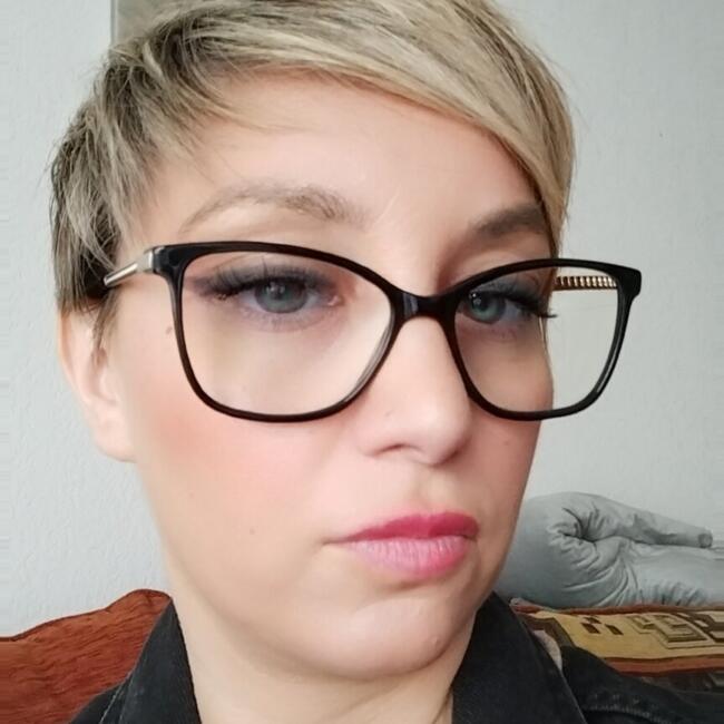 Babysitter in Villeneuve-Tolosane: Delphine