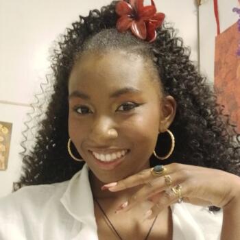 Babysitter in Talence: Oriane