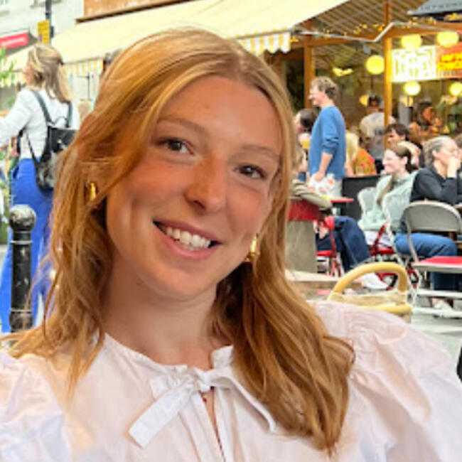 Babysitter in Bordeaux: Madeleine