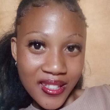 Nanny Bloemfontein: Tshegofatso