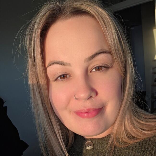 Babysitter in Invercargill: Sarah
