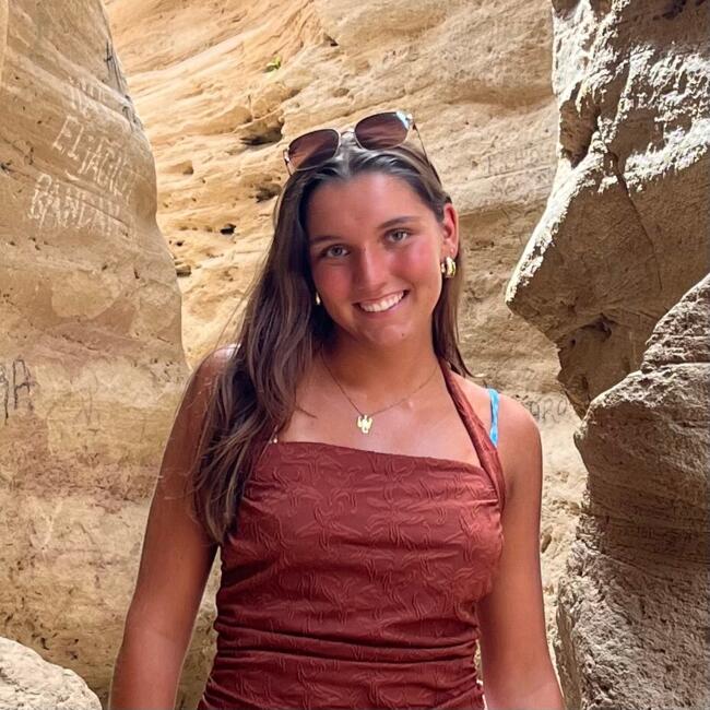 Babysitter in Cascais: Bárbara