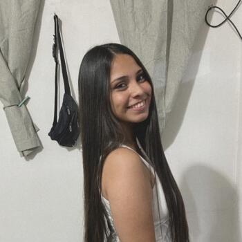 Niñera Rosario: Ariana