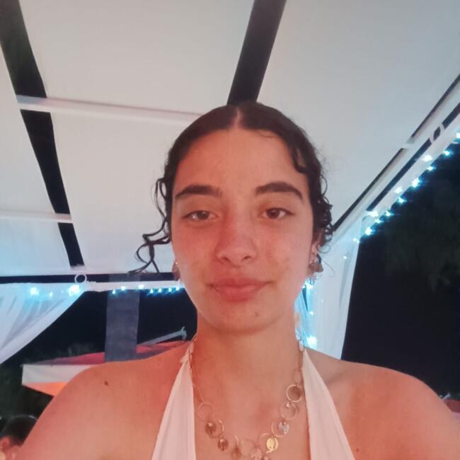 Babysitter in Naples: Sara